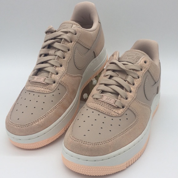 NIKE WMS AIR FORCE 1 ‘07 PRM MLTC red bronze/beige - Picture 5 of 8